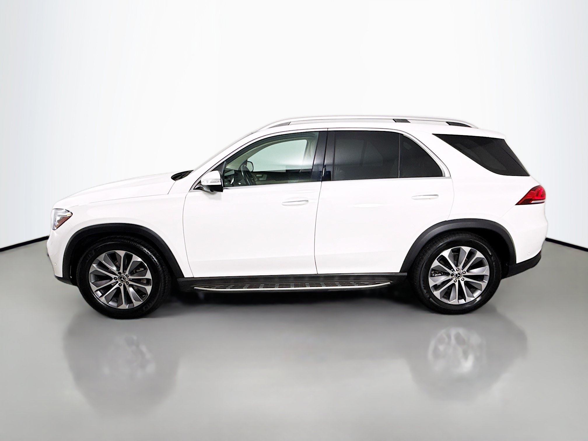 Used 2022 Mercedes-Benz GLE 350 4MATIC image 4