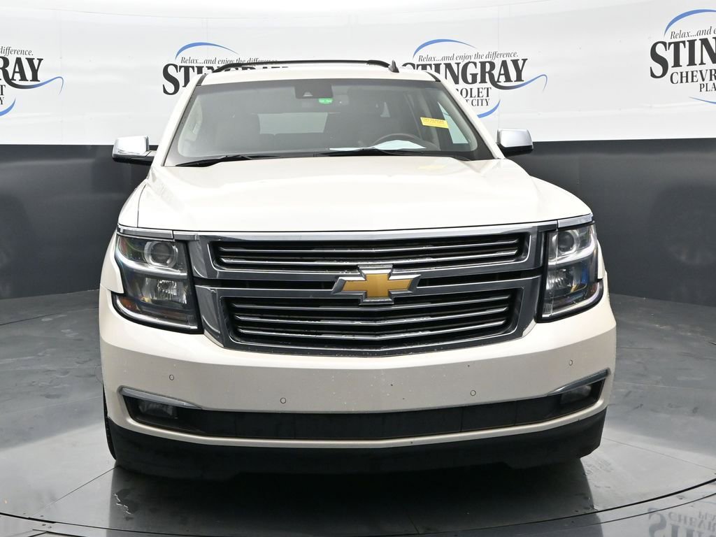 Used 2015 Chevrolet Suburban LTZ RWD image 2