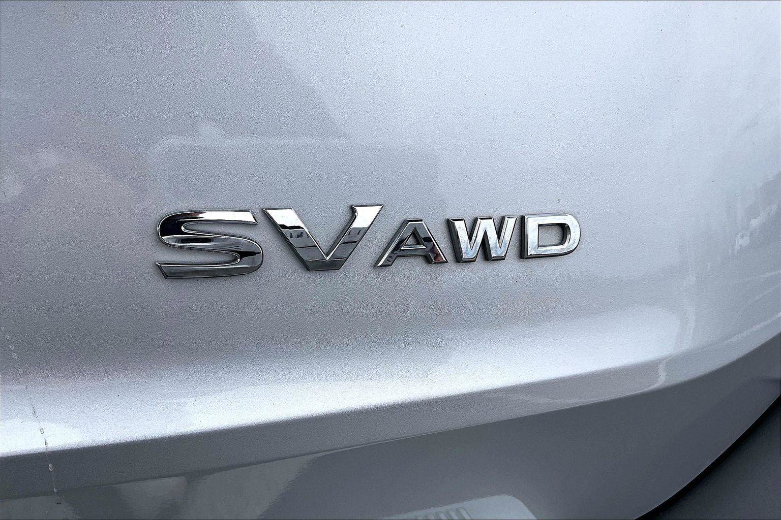 Used 2023 Nissan Rogue SV image 9