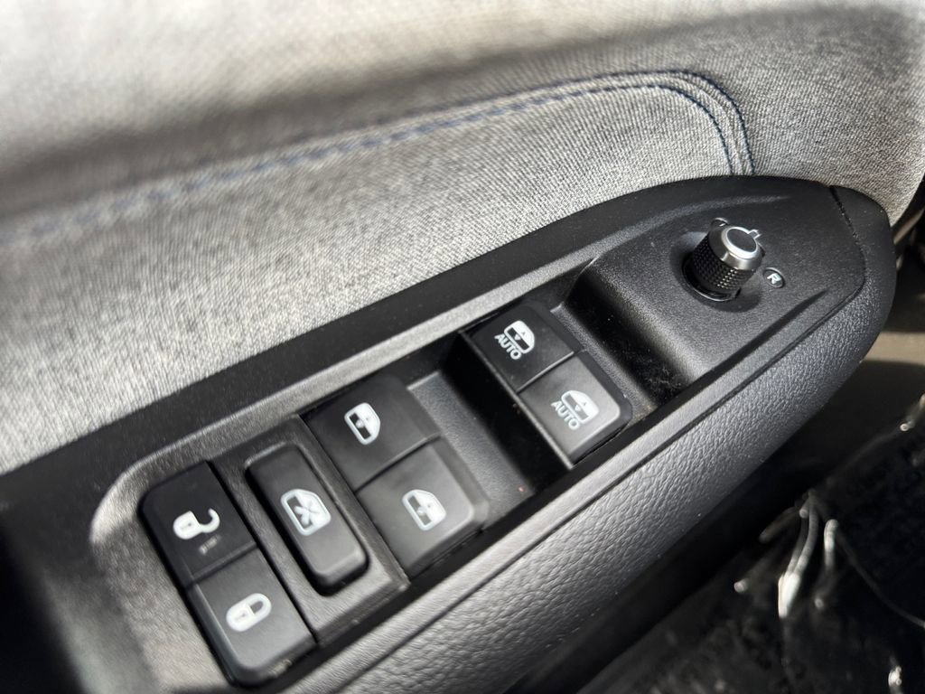 Used 2022 Jeep Compass Latitude w/ Convenience Group image 20