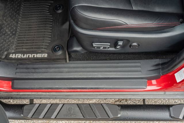 Used 2017 Toyota 4Runner TRD Pro AWD/4WD image 18