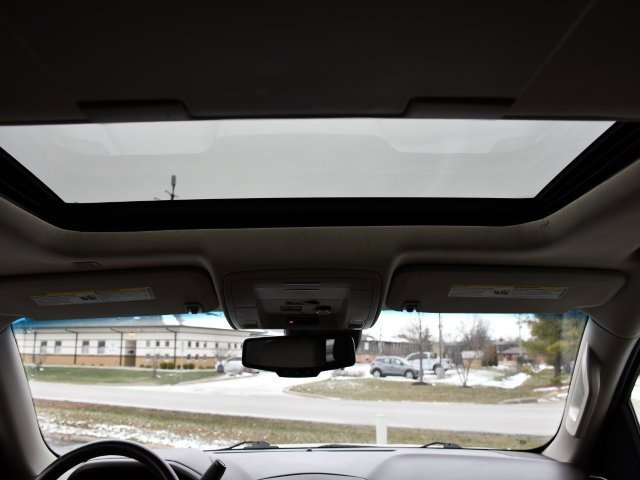 Used 2019 GMC Yukon XL SLT w/ Open Road Package image 31