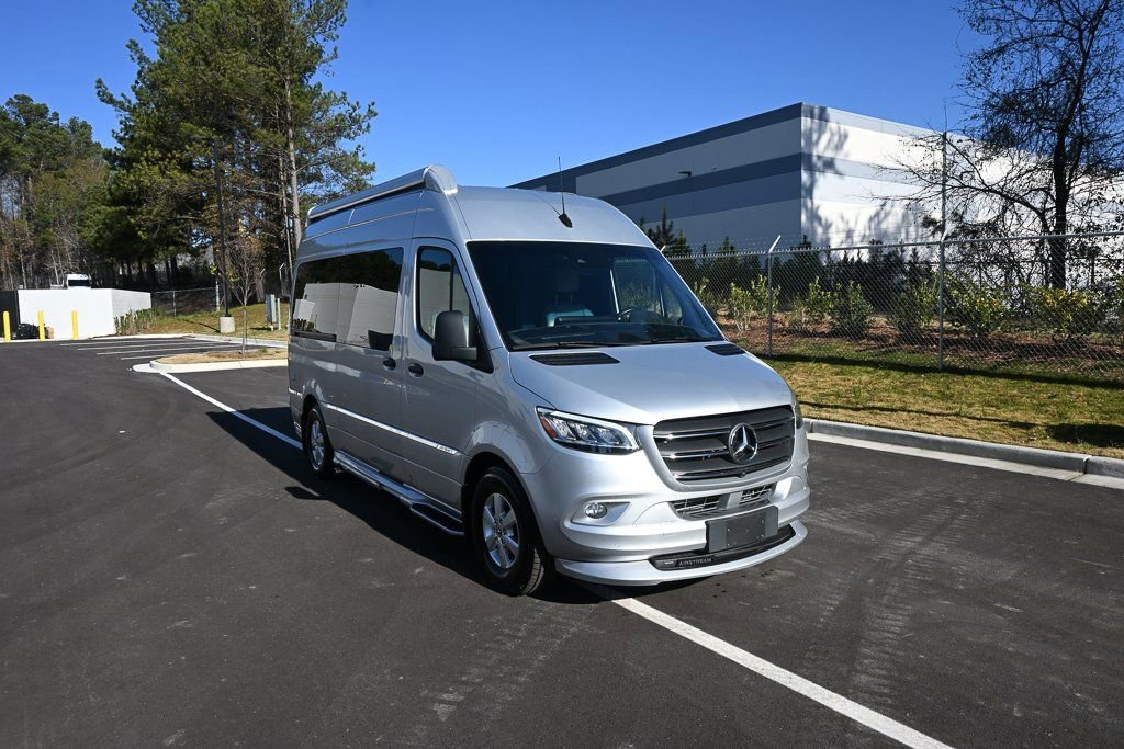 Used 2021 Mercedes-Benz Sprinter 2500 image 28