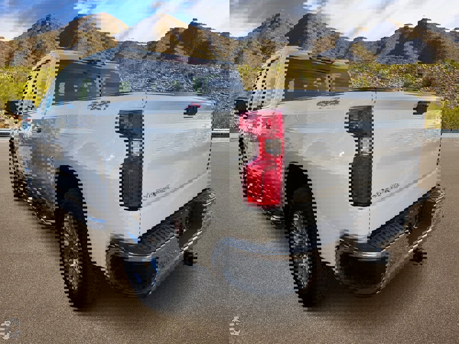 Used 2020 Chevrolet Silverado 1500 LTZ w/ LTZ Plus Package image 3