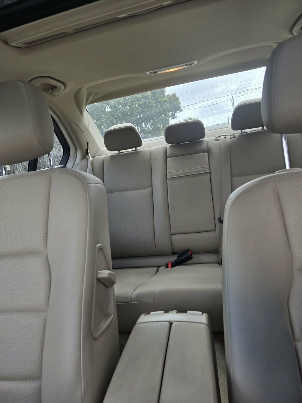 Used 2013 Mercedes-Benz C 300 4MATIC Sedan image 7