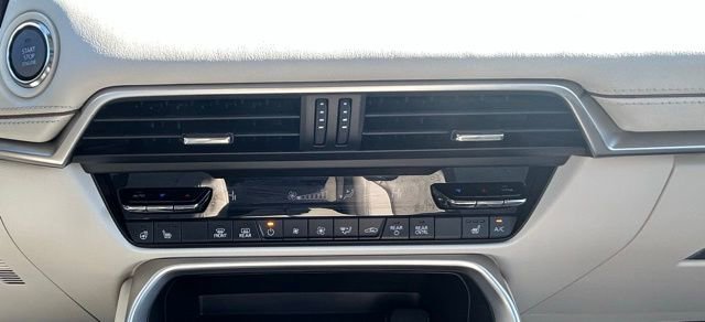 Used 2024 MAZDA CX-90 3.3 Turbo S w/ Premium Package image 16