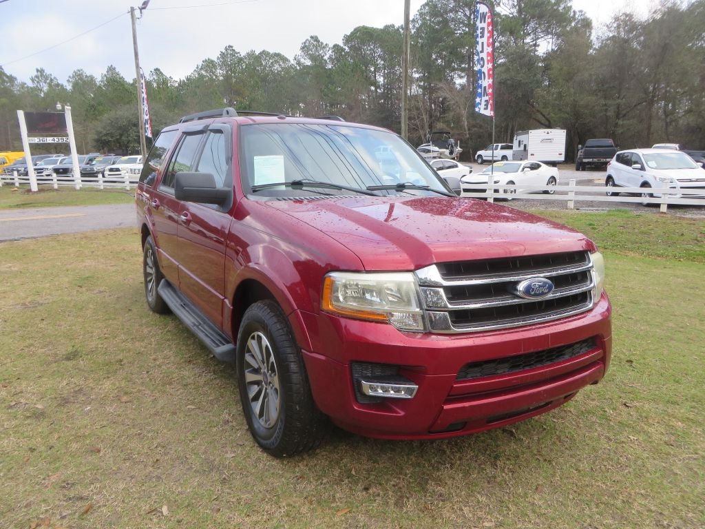 Used 2015 Ford Expedition XLT w/ Equipment Group 201A RWD image 4