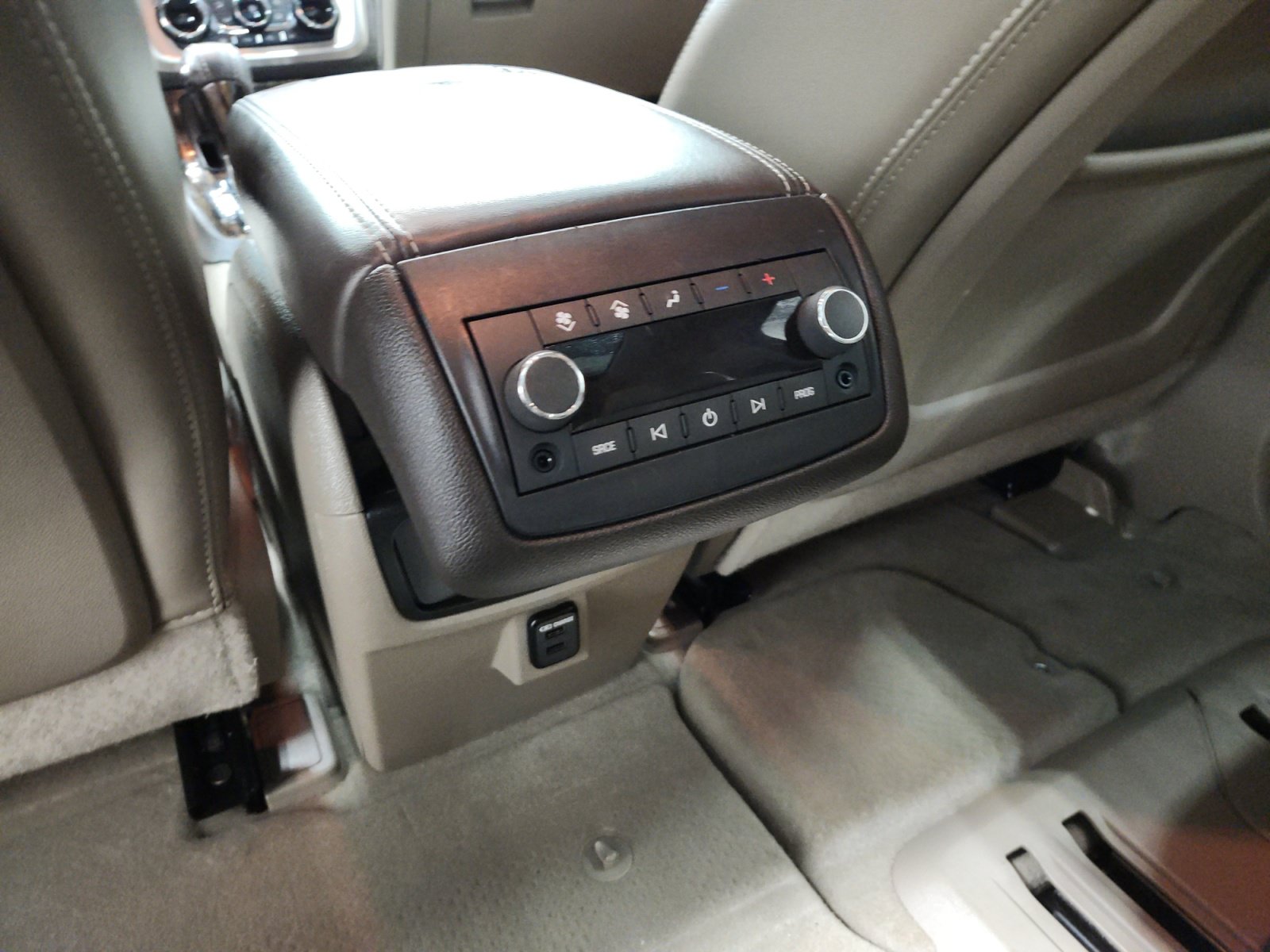 Used 2015 GMC Acadia Denali FWD image 15