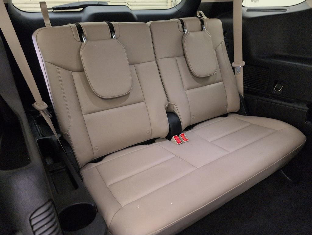 Used 2020 Ford Explorer XLT w/ Equipment Group 202A RWD image 17