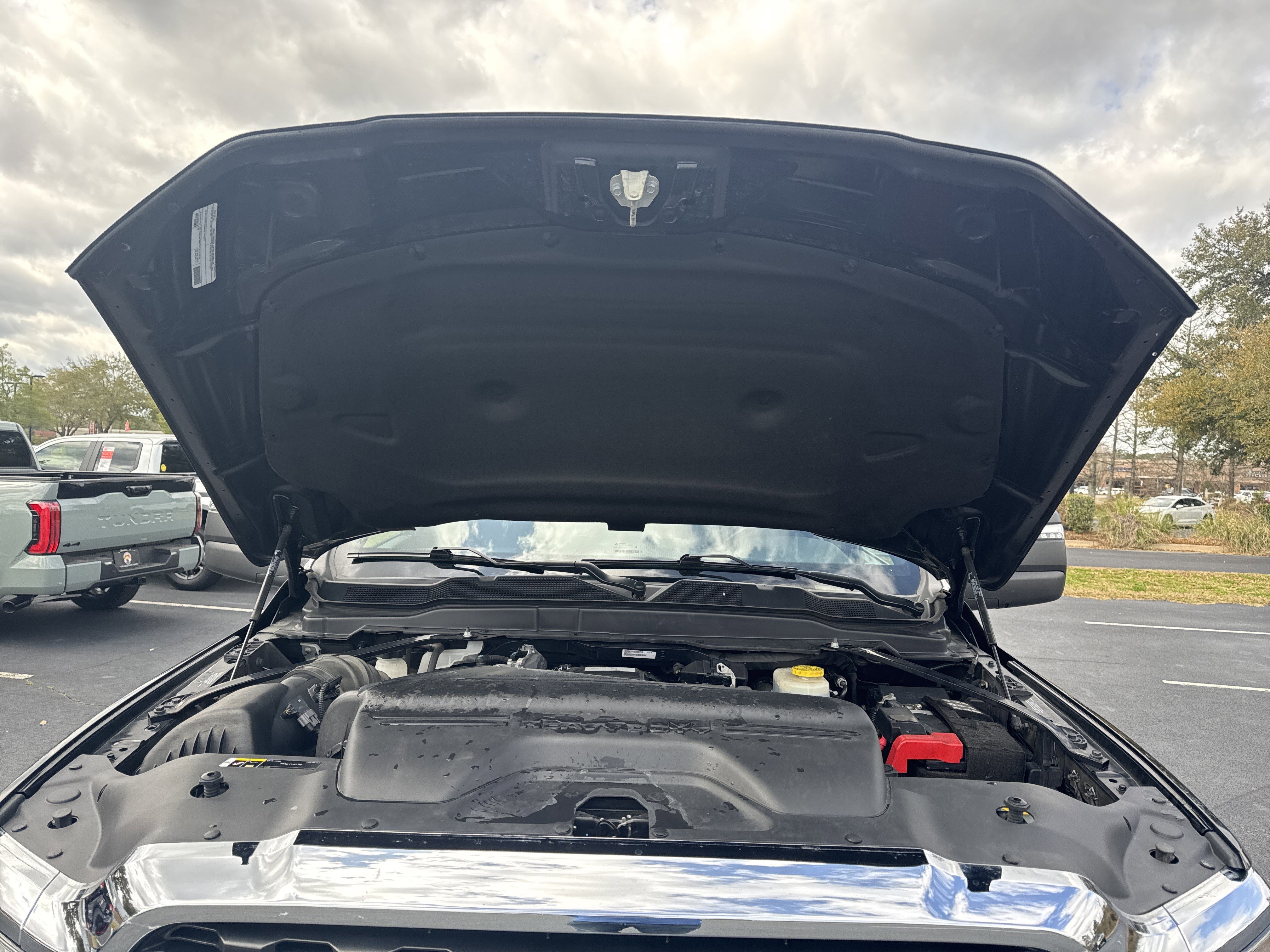 Used 2024 RAM 3500 Big Horn image 37