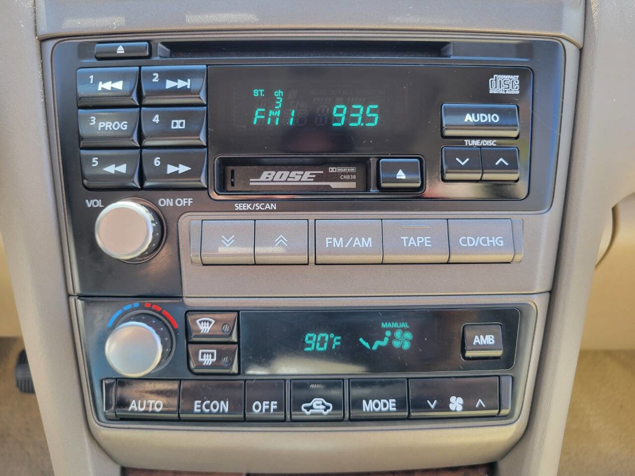 Used 2001 INFINITI I30 image 23