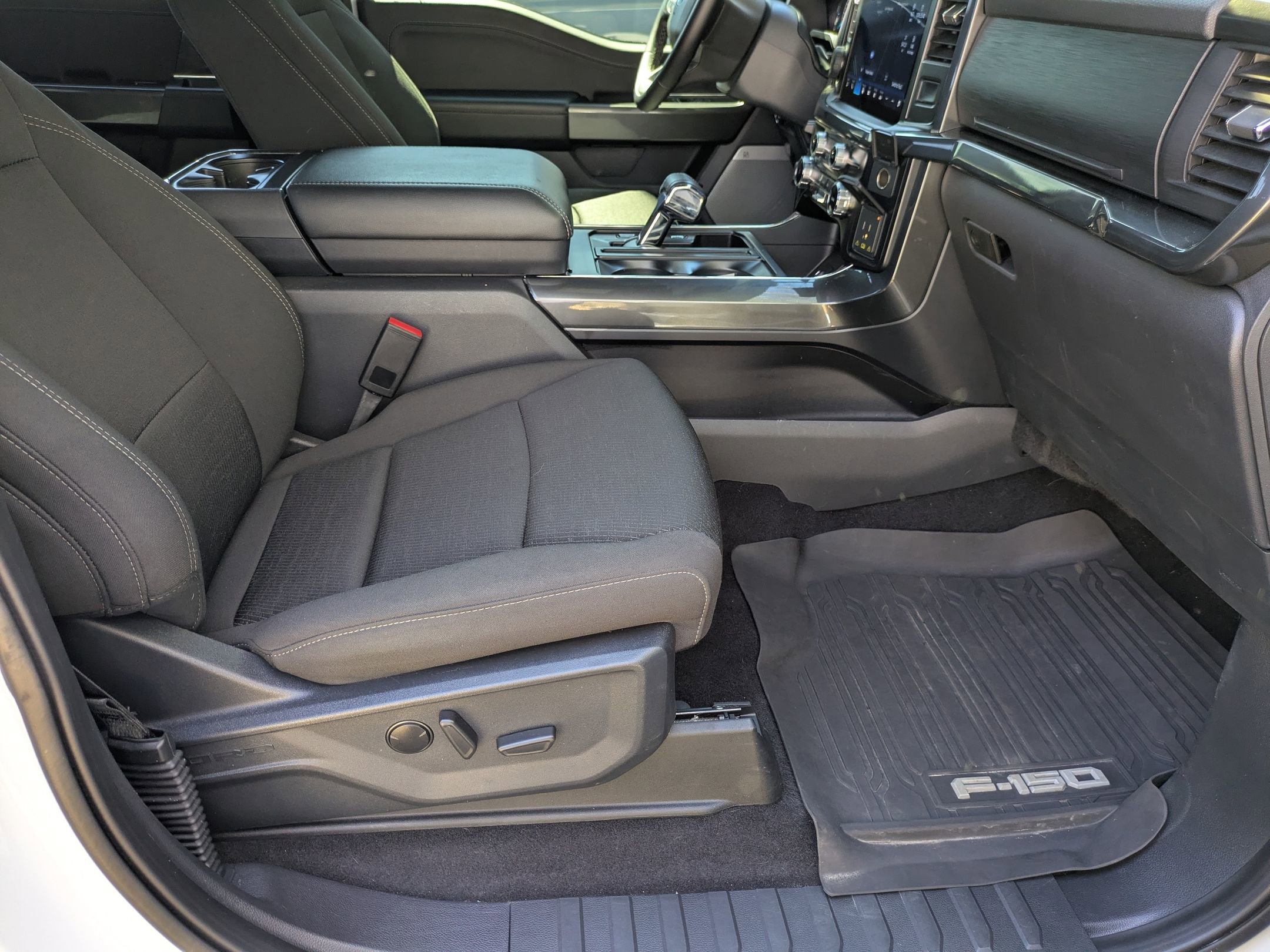 Certified 2023 Ford F150 XLT w/ Equipment Group 302A High image 38