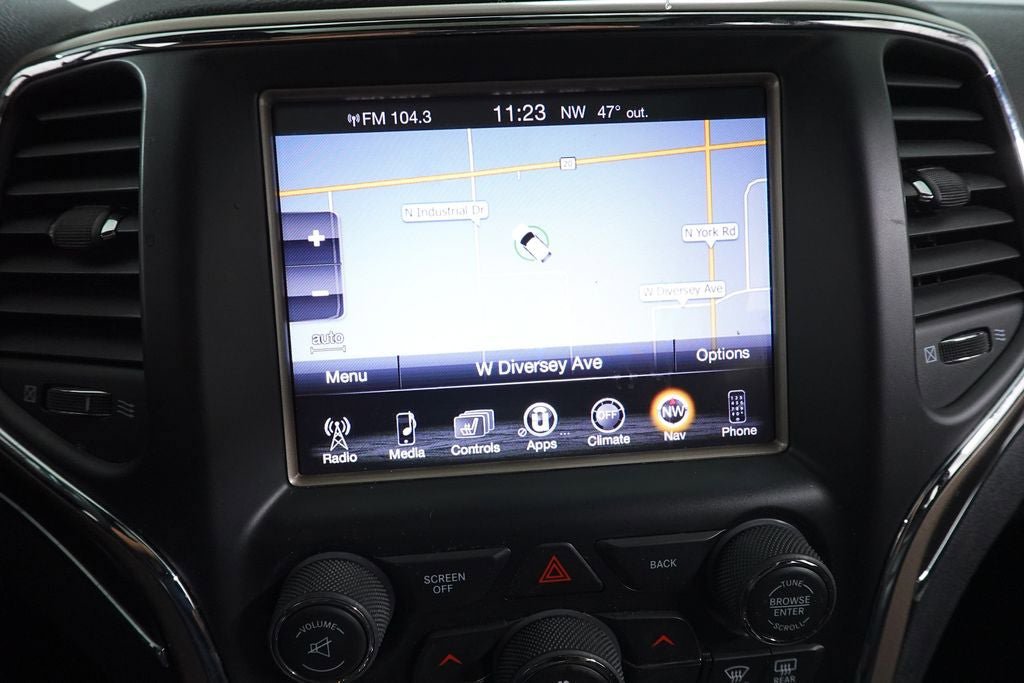 Used 2016 Jeep Grand Cherokee Limited AWD/4WD image 18
