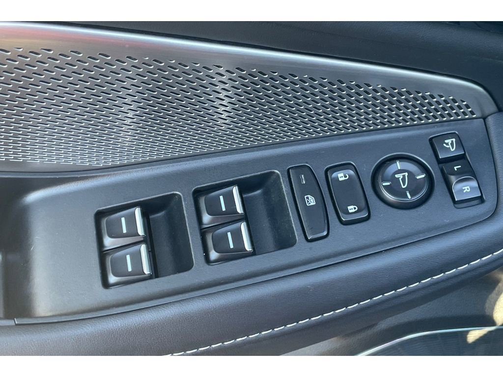 Certified 2023 Acura MDX SH-AWD w/ Technology Package image 11