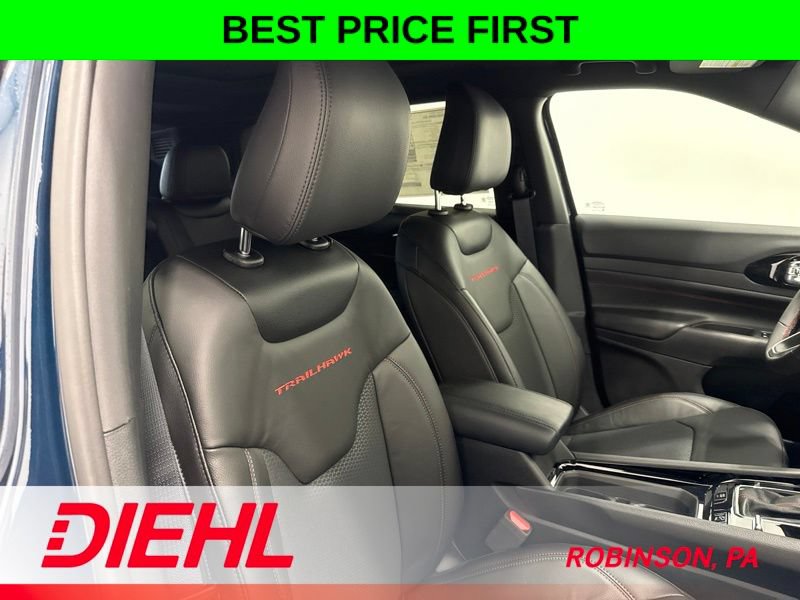 New 2026 Jeep Compass Trailhawk w/ Sun, Sound & Navigation Group AWD/4WD image 14
