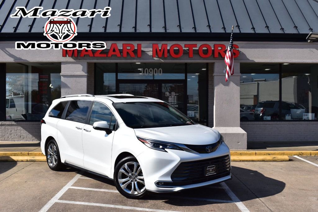 Used 2022 Toyota Sienna Platinum image 1