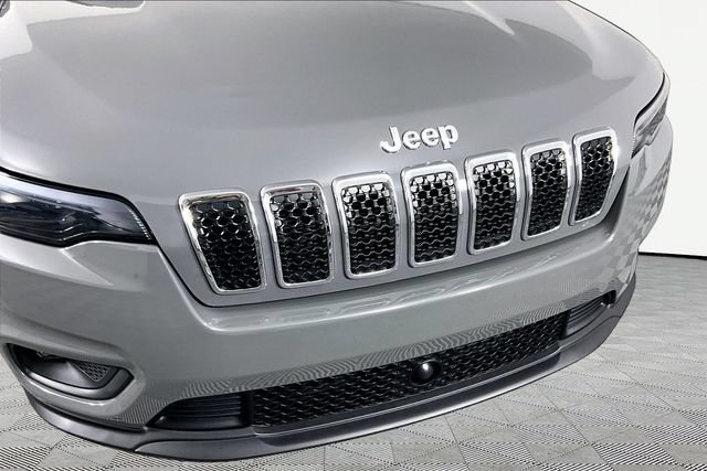 Used 2021 Jeep Cherokee Latitude Plus FWD image 30