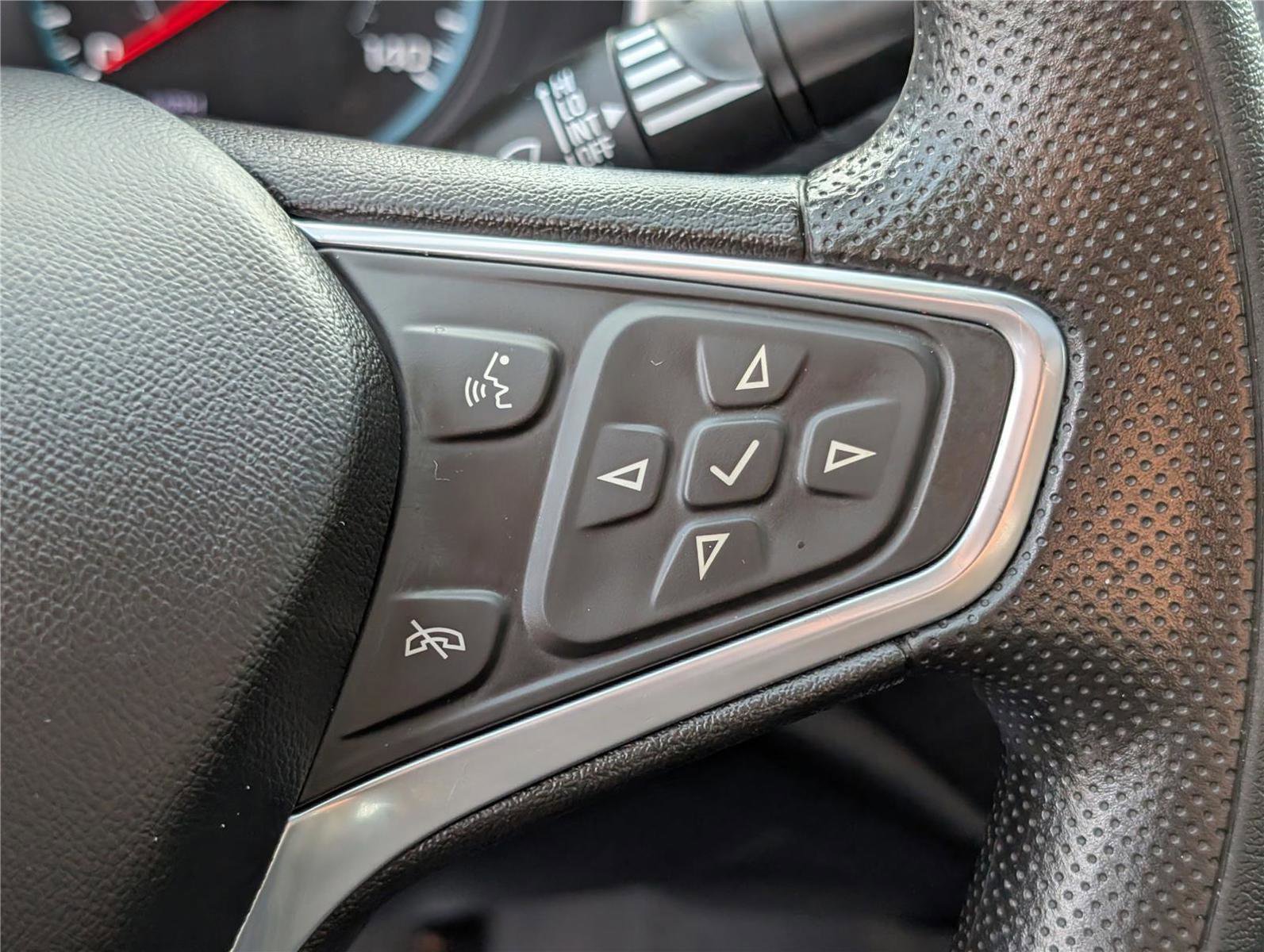 Used 2022 Chevrolet Malibu LT image 23