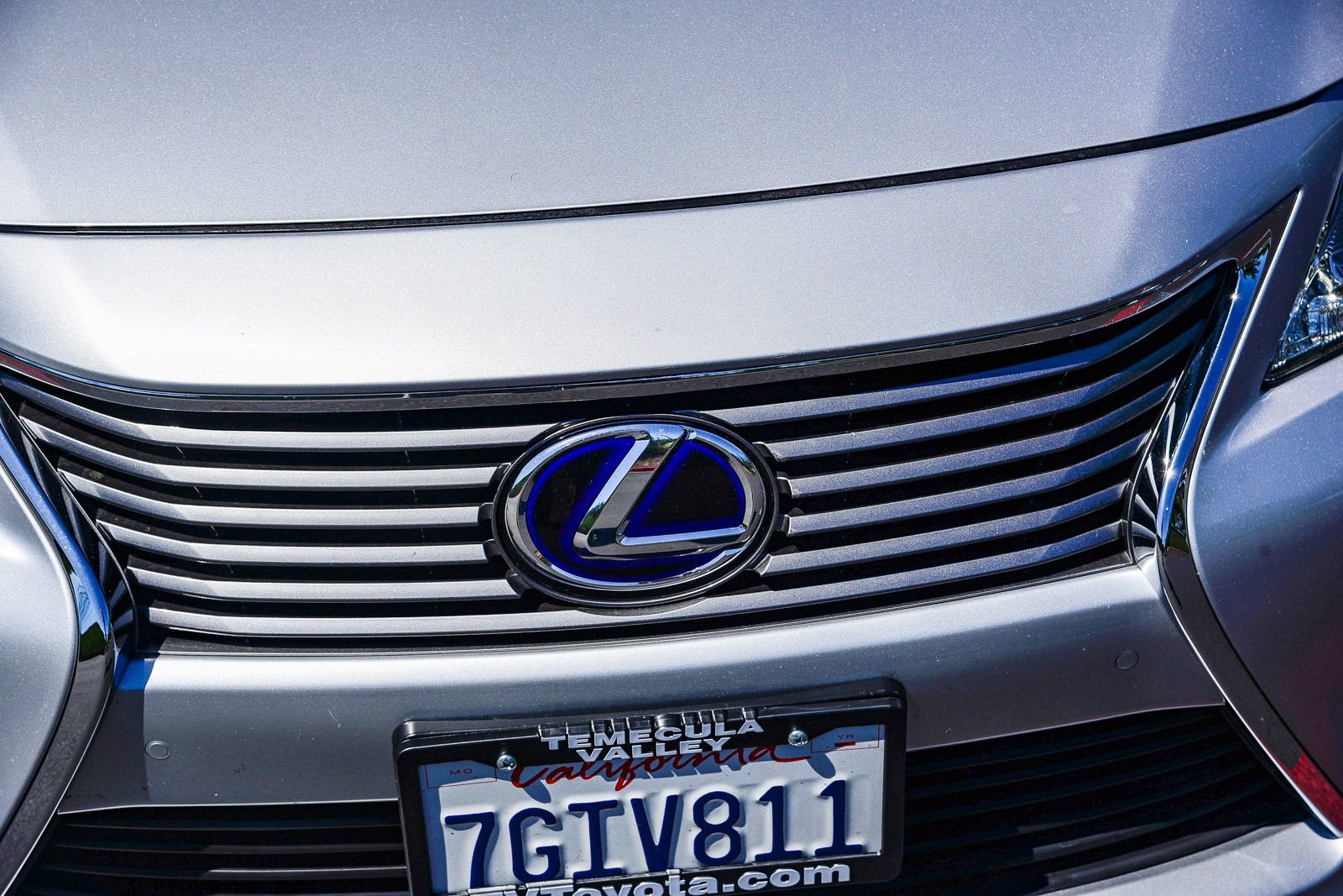 Used 2014 Lexus ES 300h w/ Luxury Package w/Bamboo Trim image 13