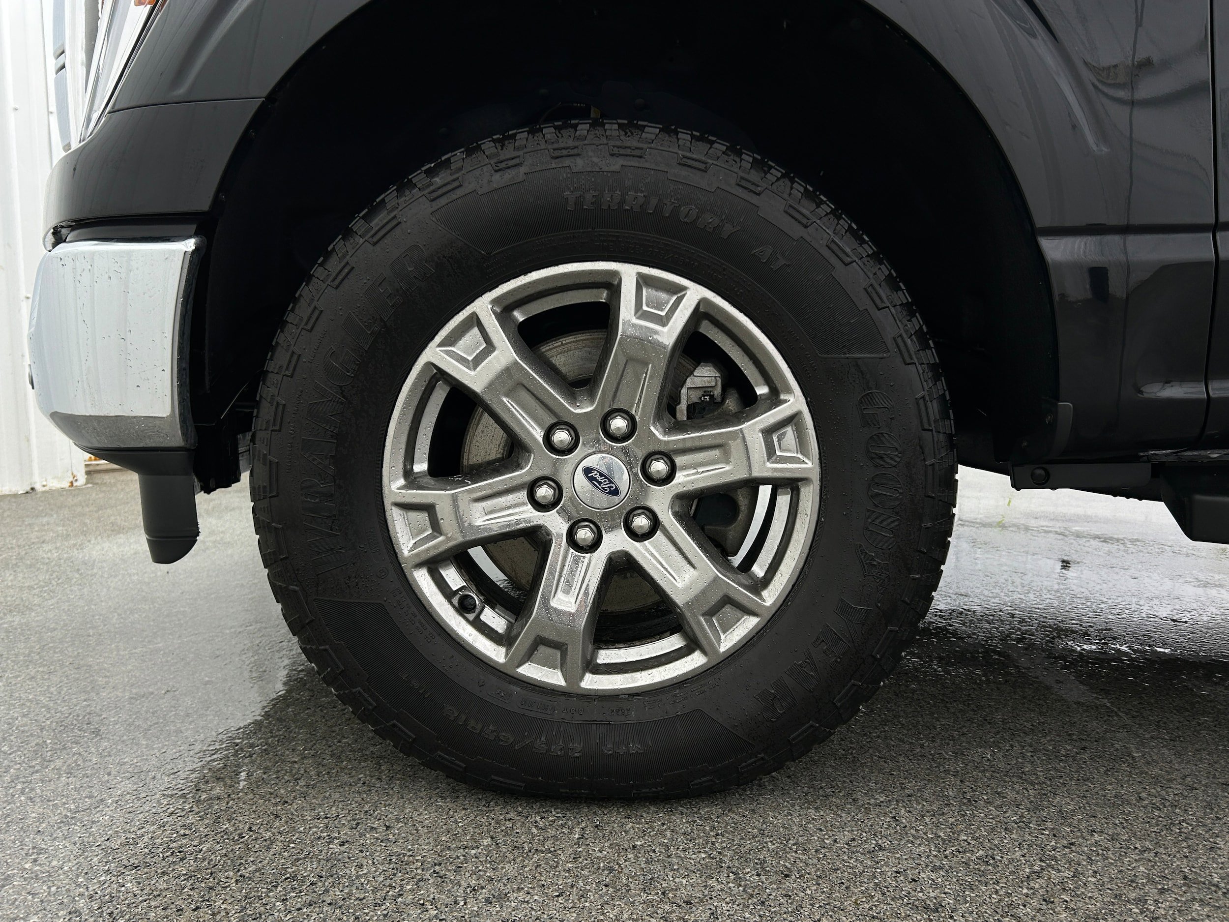 Used 2022 Ford F150 Lariat w/ Equipment Group 502A High AWD/4WD image 36