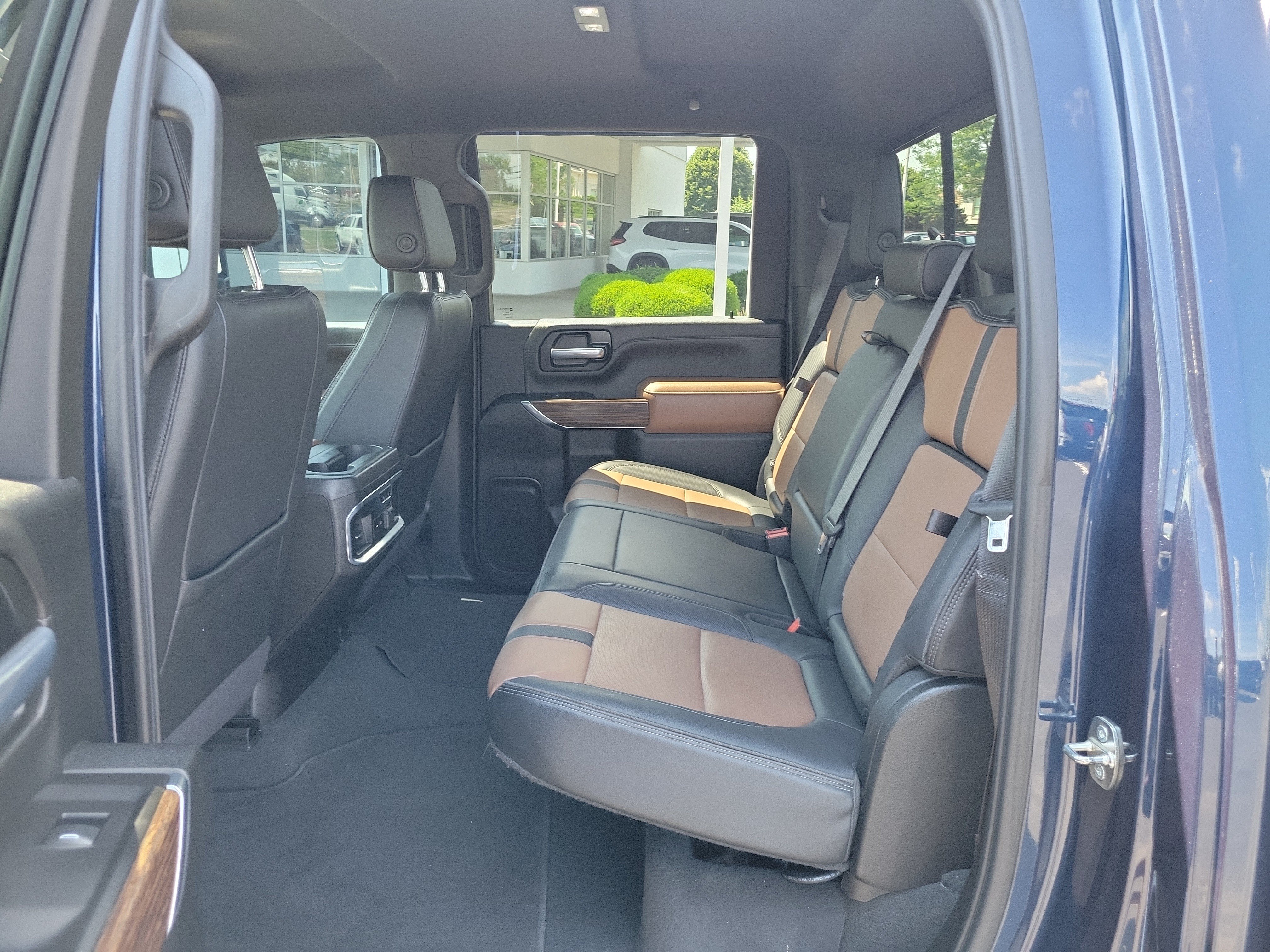 Used 2021 Chevrolet Silverado 3500 High Country AWD/4WD image 12