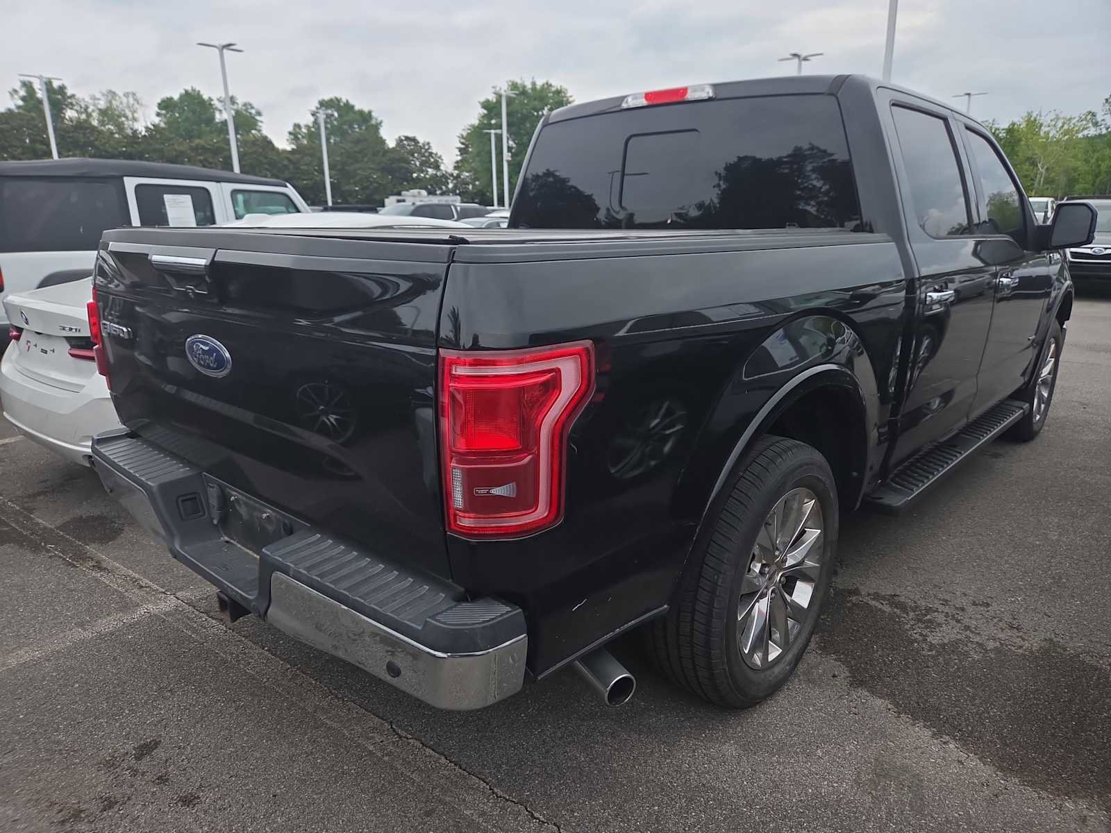 Used 2017 Ford F150 Lariat w/ Equipment Group 502A Luxury RWD image 5