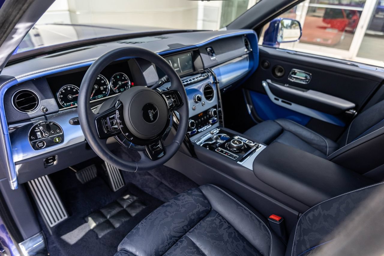 Certified 2024 Rolls-Royce Cullinan Black Badge AWD/4WD image 24