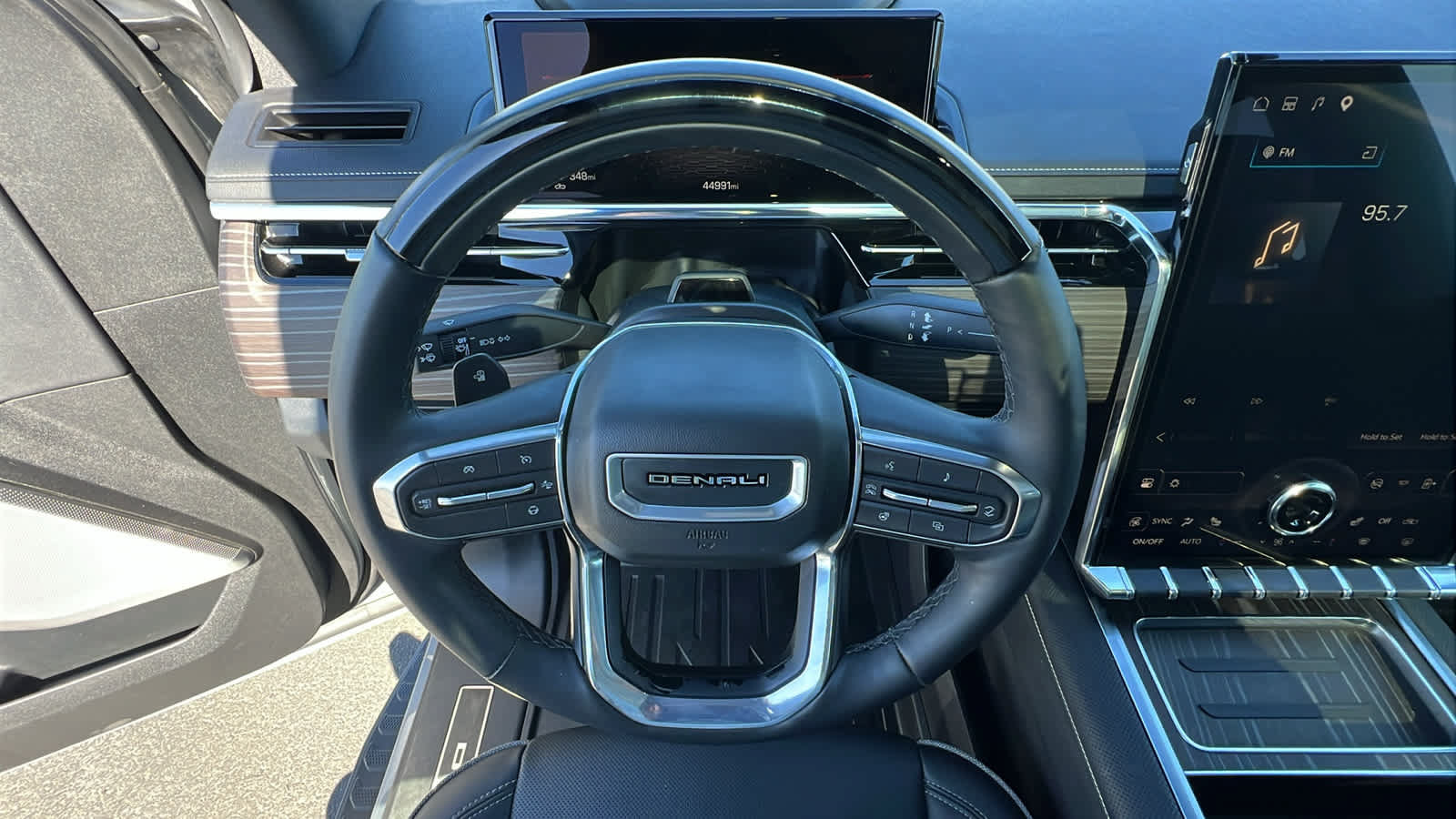 Certified 2024 GMC Sierra EV Denali AWD/4WD image 17