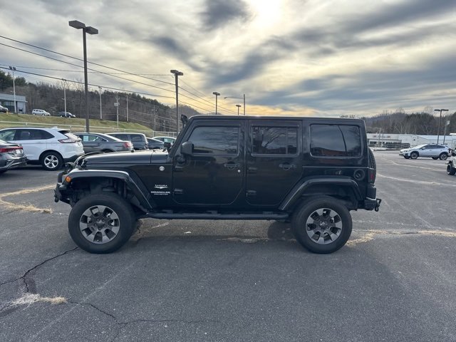 Used 2014 Jeep Wrangler Unlimited Sahara w/ Dual Top Group image 5