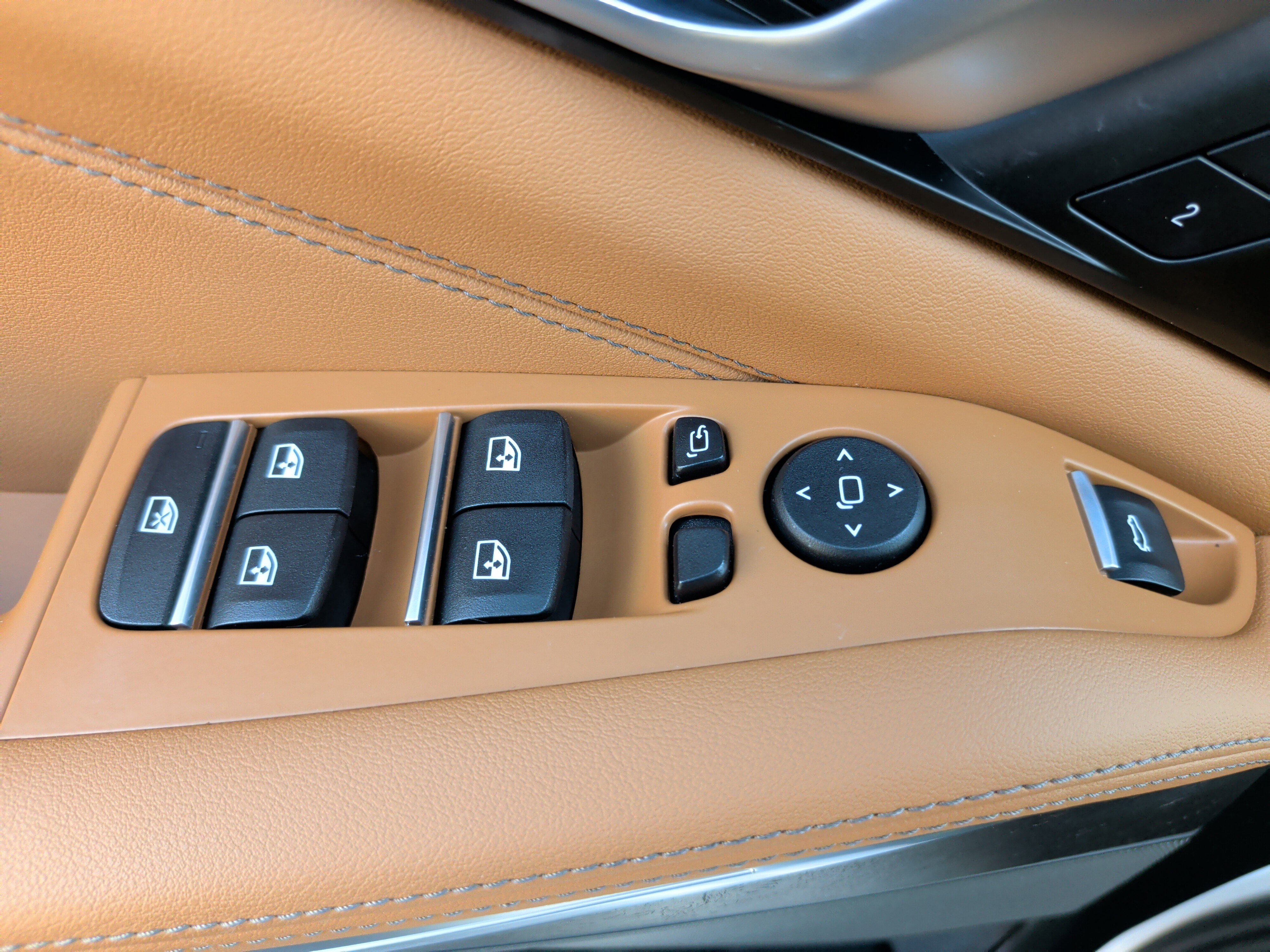 Certified 2025 BMW X5 xDrive40i w/ M Sport Package image 29