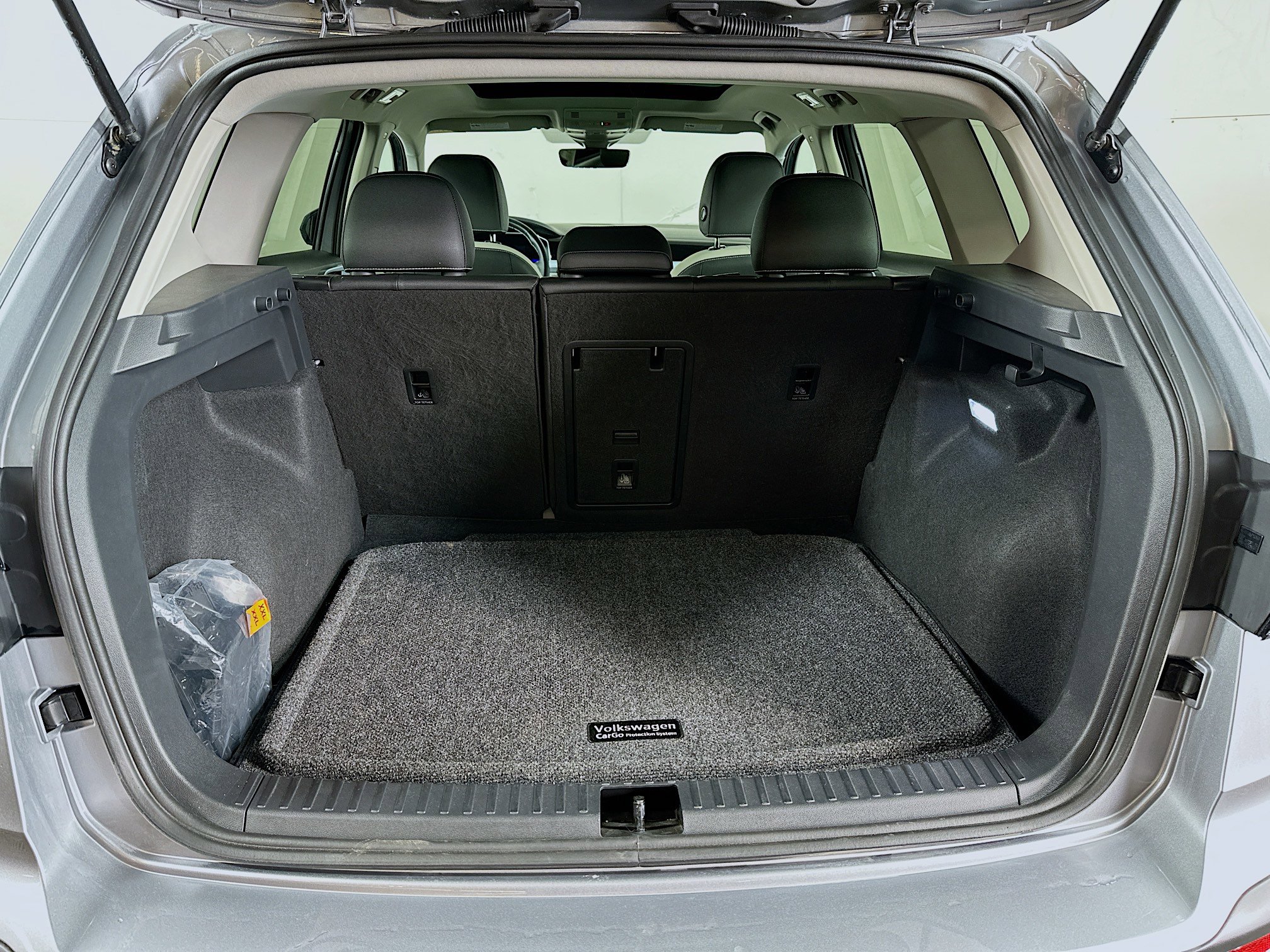 Used 2025 Volkswagen Taos SE w/ Panoramic Sunroof Package image 24