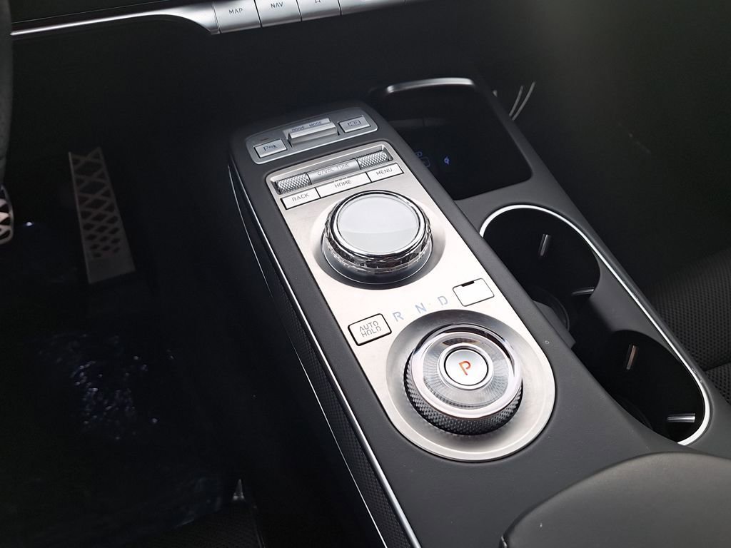 Used 2025 Genesis GV70 2.5T Sport Prestige w/ Sport Prestige Package image 26