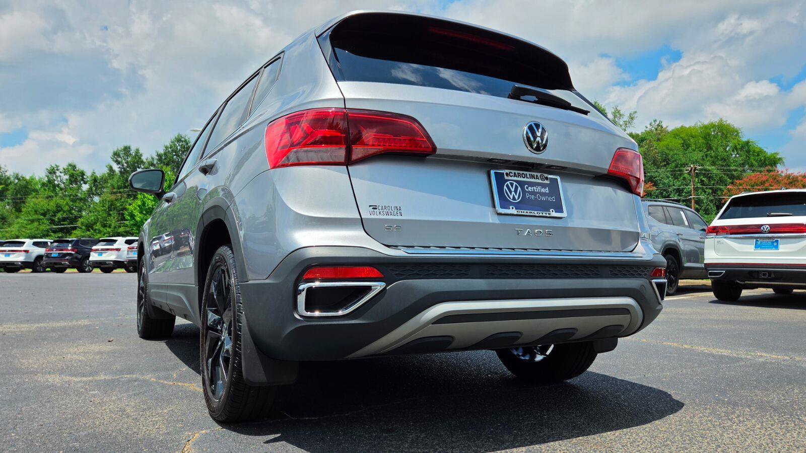 Certified 2023 Volkswagen Taos SE w/ Panoramic Sunroof Package FWD image 5