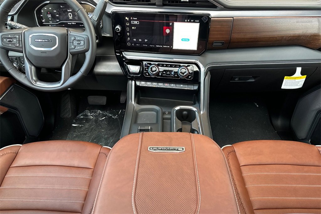 New 2025 GMC Sierra 3500 Denali Ultimate image 11