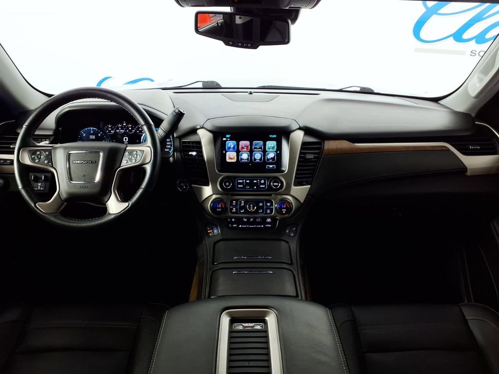 Used 2020 GMC Yukon Denali w/ Open Road Package RWD image 9