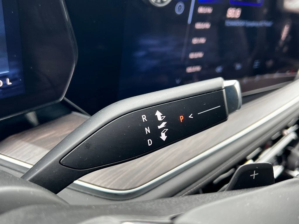 Used 2025 Chevrolet Tahoe LT image 32