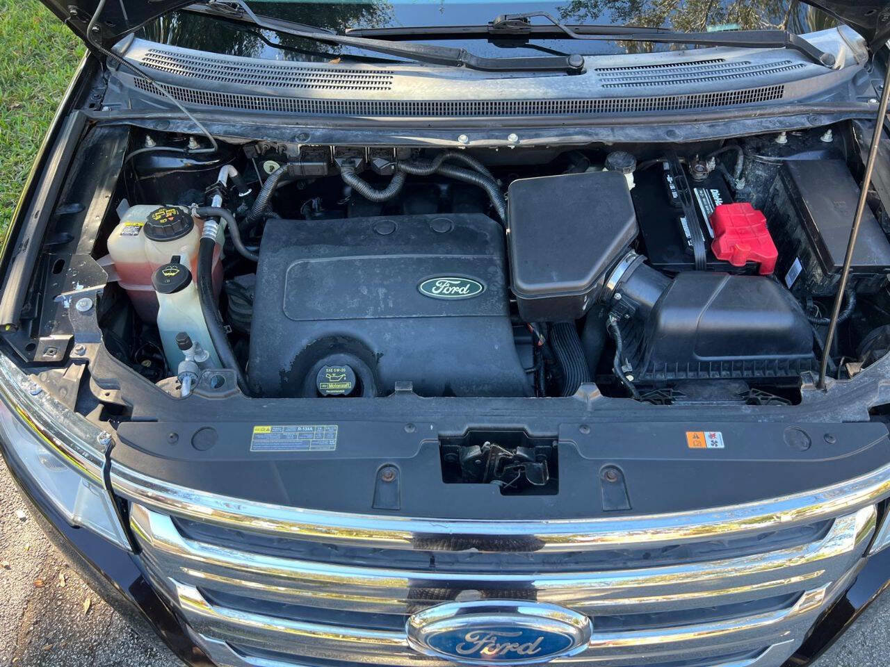 Used 2013 Ford Edge SEL image 28