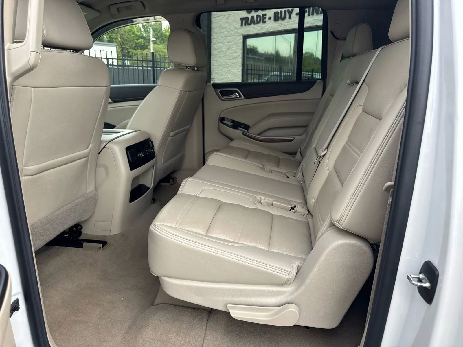Used 2019 GMC Yukon XL Denali image 39