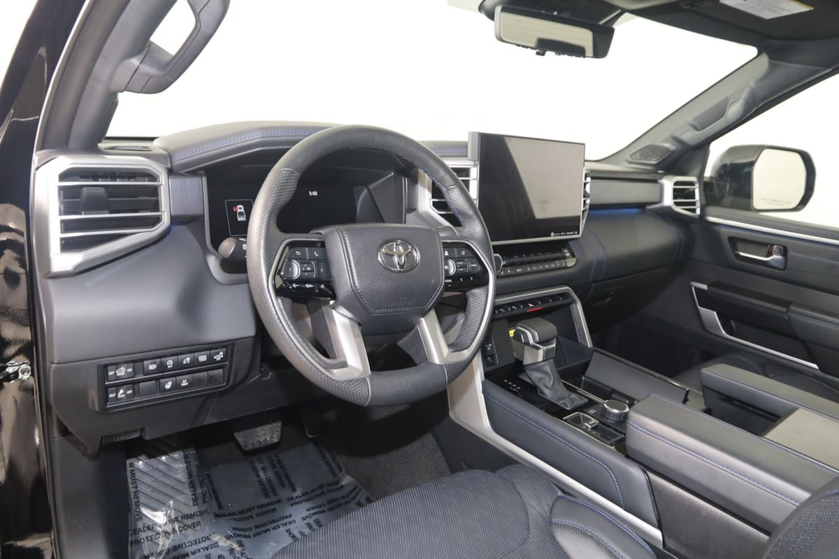 Used 2023 Toyota Tundra Platinum AWD/4WD image 29