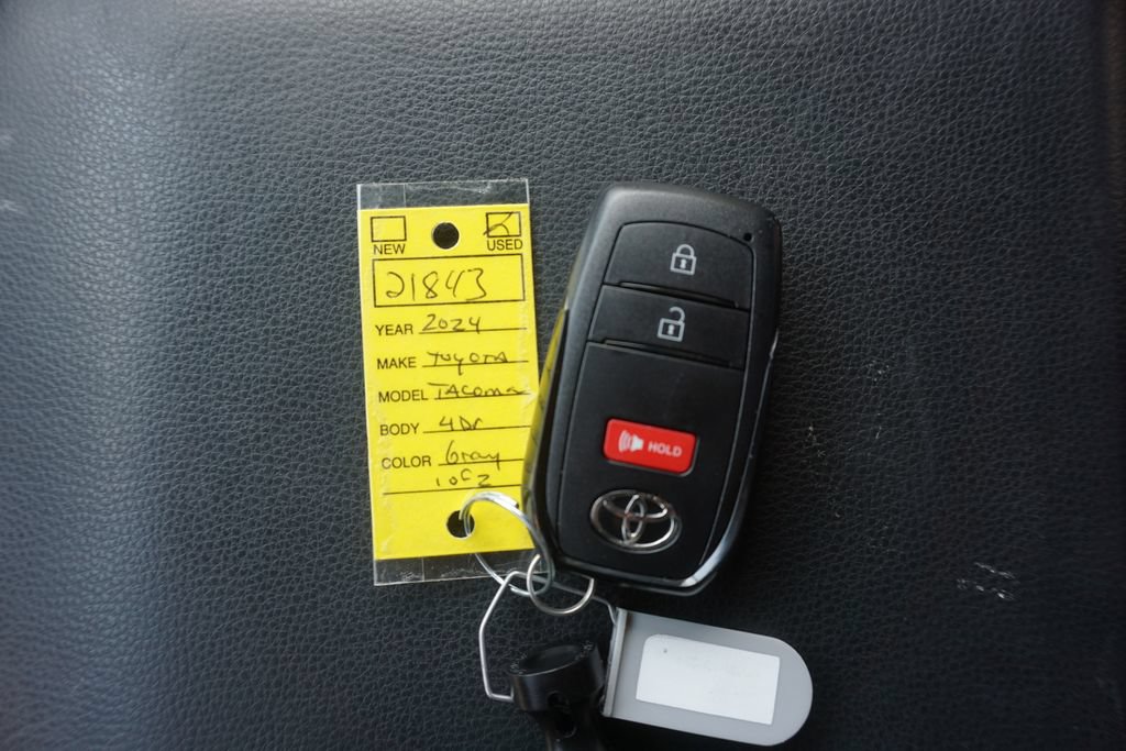 Used 2024 Toyota Tacoma TRD Off-Road AWD/4WD image 27