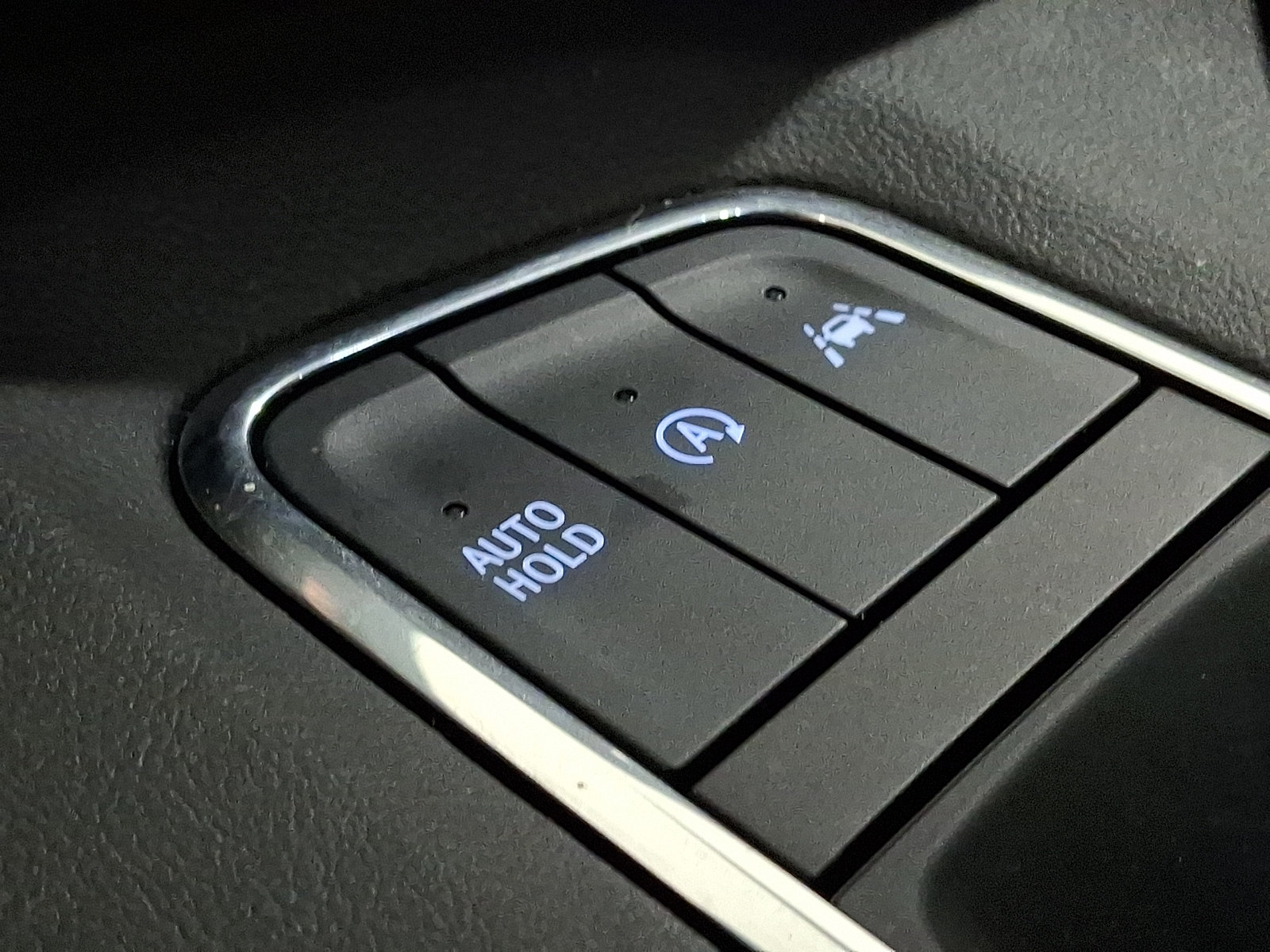 Certified 2023 Cadillac Escalade Premium Luxury AWD/4WD image 30