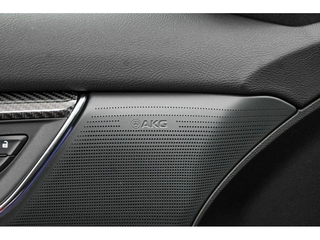 New 2026 Cadillac CT5 V w/ LPO, ONYX Package AWD/4WD image 17