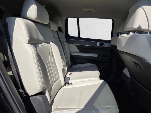 Used 2025 Hyundai Santa Fe SEL AWD/4WD image 18