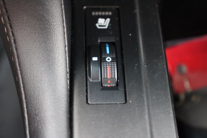 Used 2022 Lexus GX 460 Premium w/ Accessory Package AWD/4WD image 32