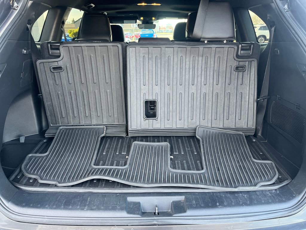 Used 2023 Toyota Highlander XSE image 29