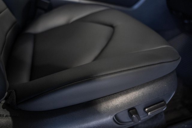 New 2025 Toyota Highlander XLE image 37