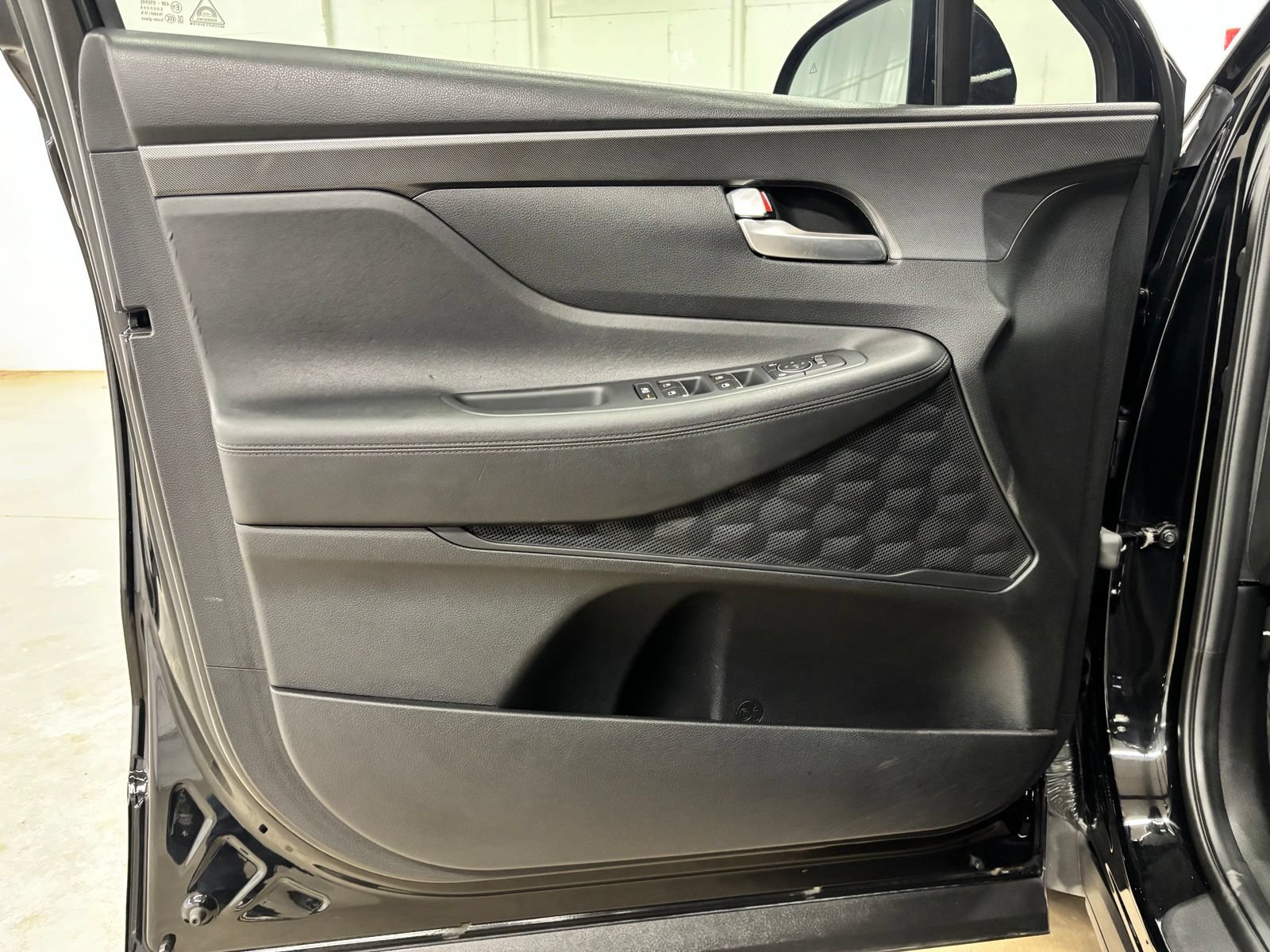 Certified 2023 Hyundai Santa Fe SE FWD image 18