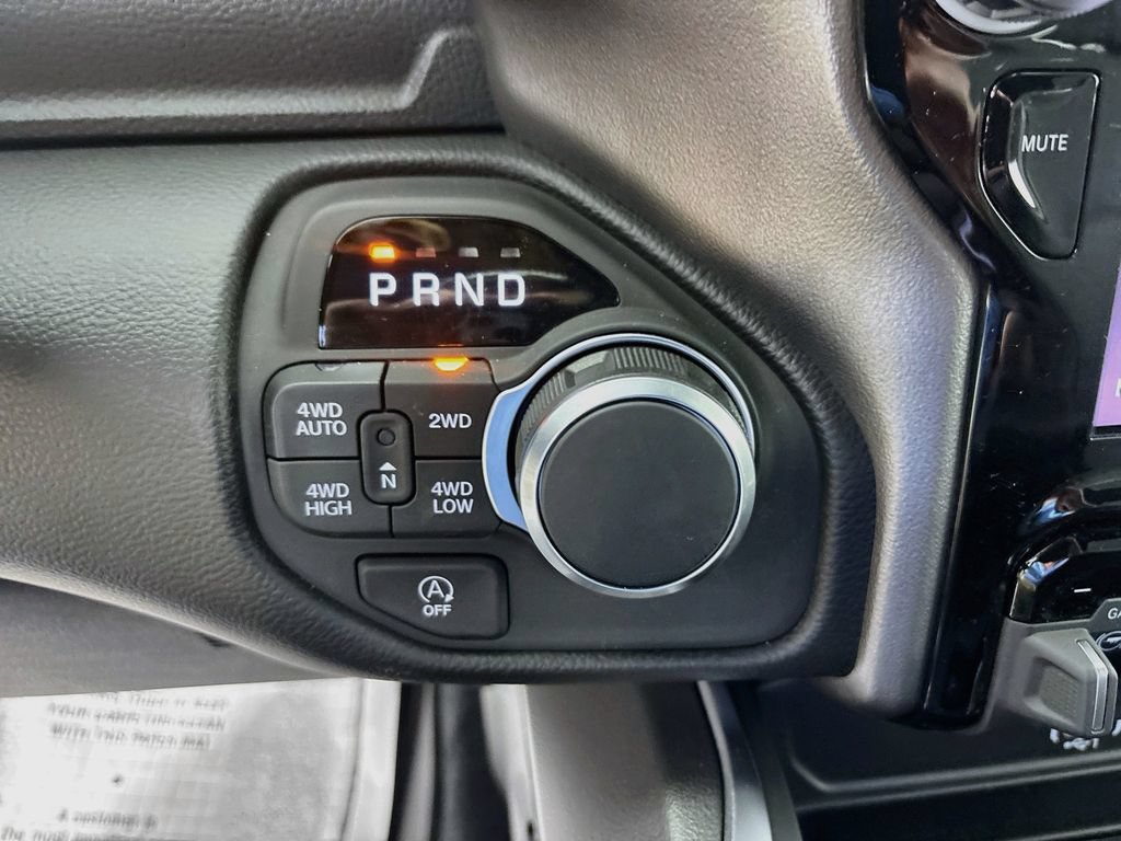 New 2026 RAM 1500 Big Horn AWD/4WD image 15