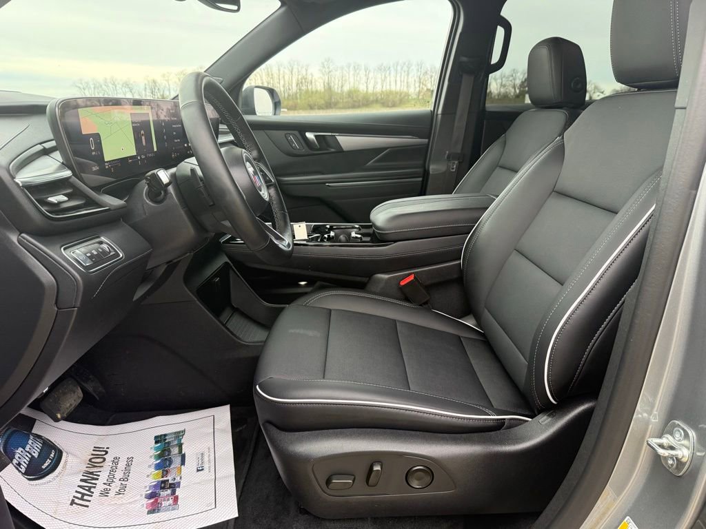 Used 2025 Buick Enclave Preferred image 29