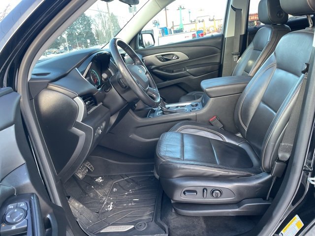 Used 2020 Chevrolet Traverse LT image 8